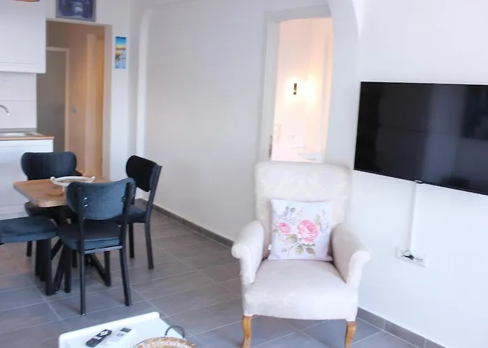 Karya Is 50 Meters From The Apartamento